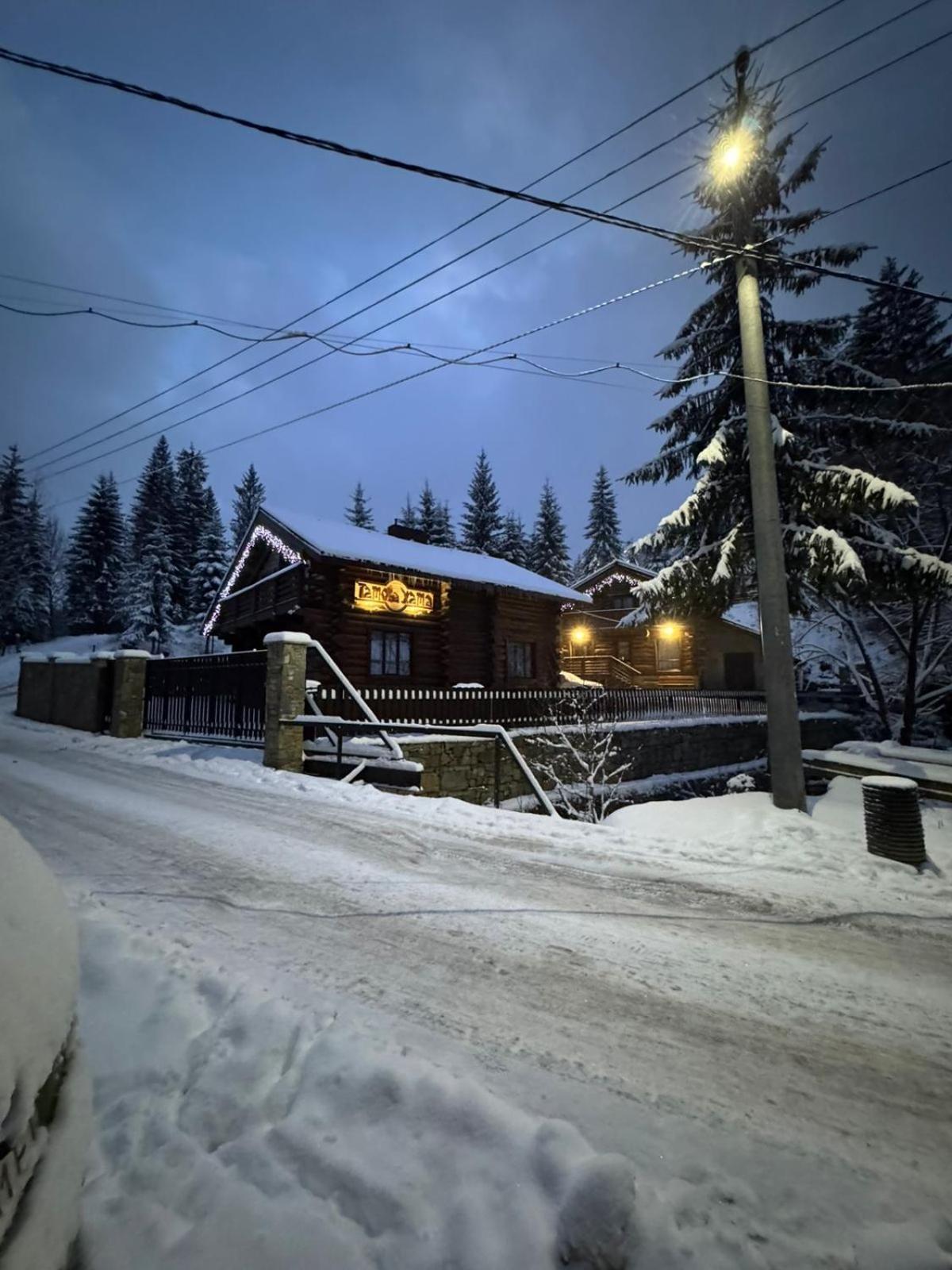 Tatova Hata Yablunytsya Exterior photo