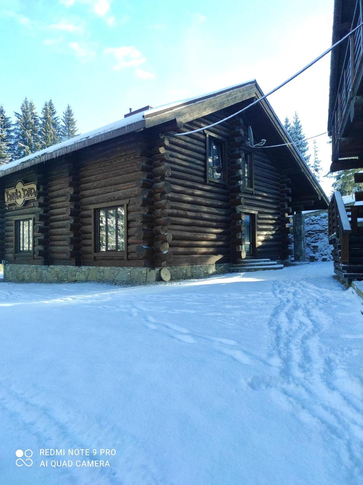 Tatova Hata Yablunytsya Exterior photo